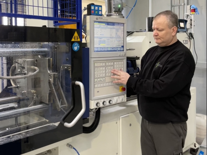 Værktøjskonstruktion til plaststøbning og trykstøbning